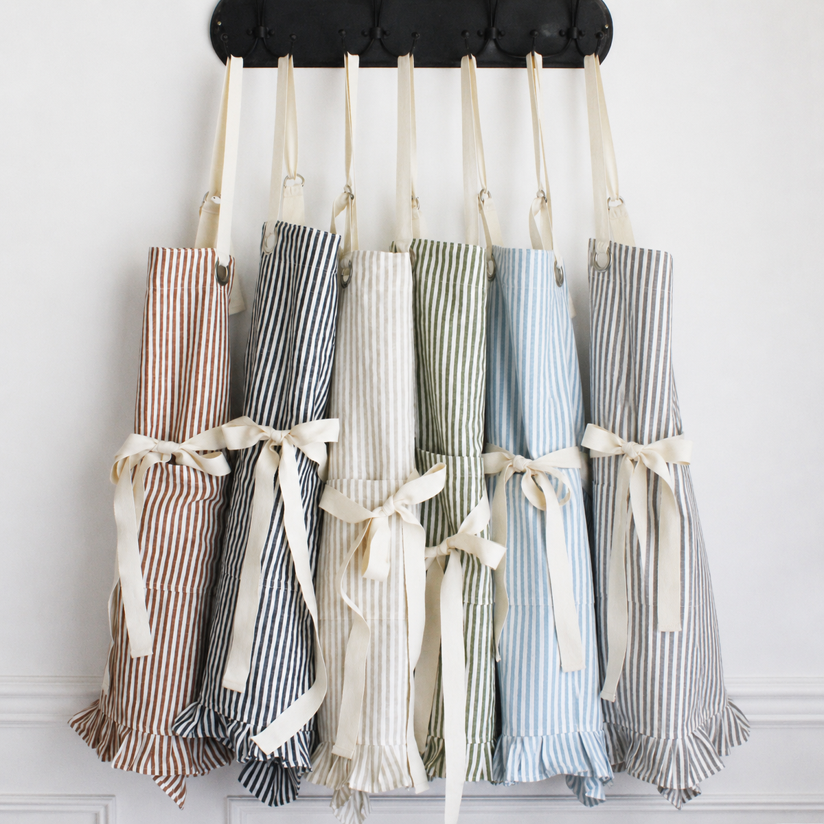 Ruffle Pin Stripe Apron: Black