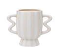 Akimbo Pot