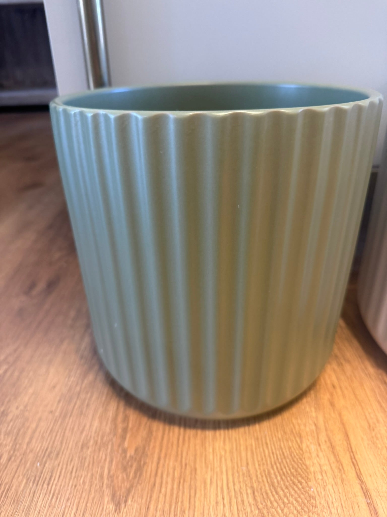 Beam Pot Green 9"