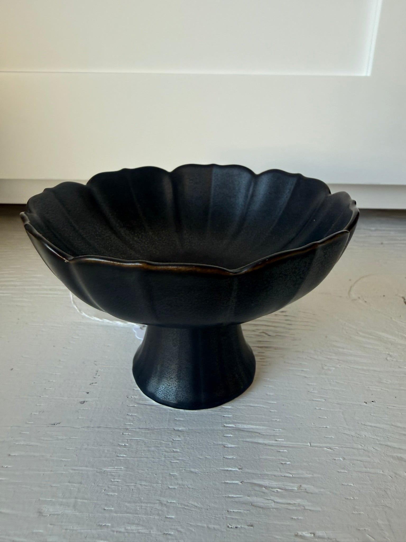 Black Scallop Bowl (S)
