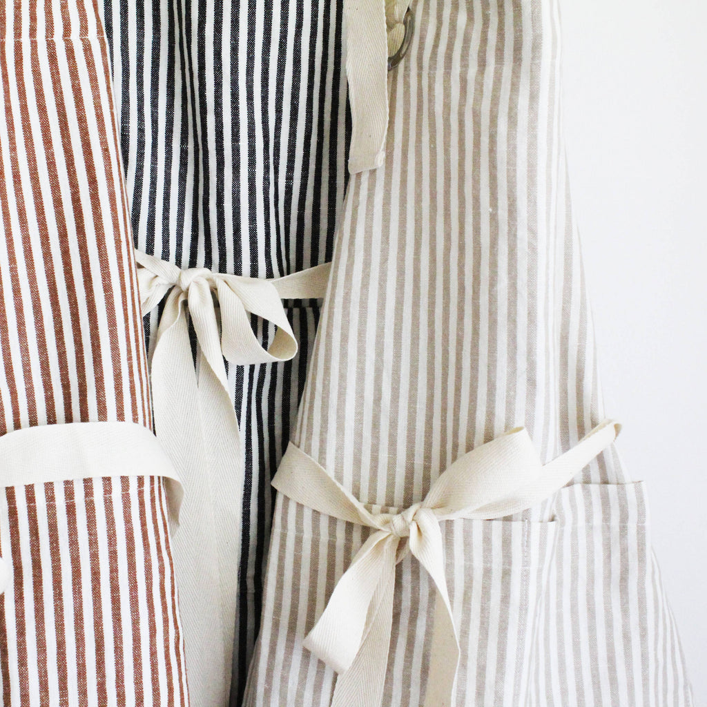 Ruffle Pin Stripe Apron: Black