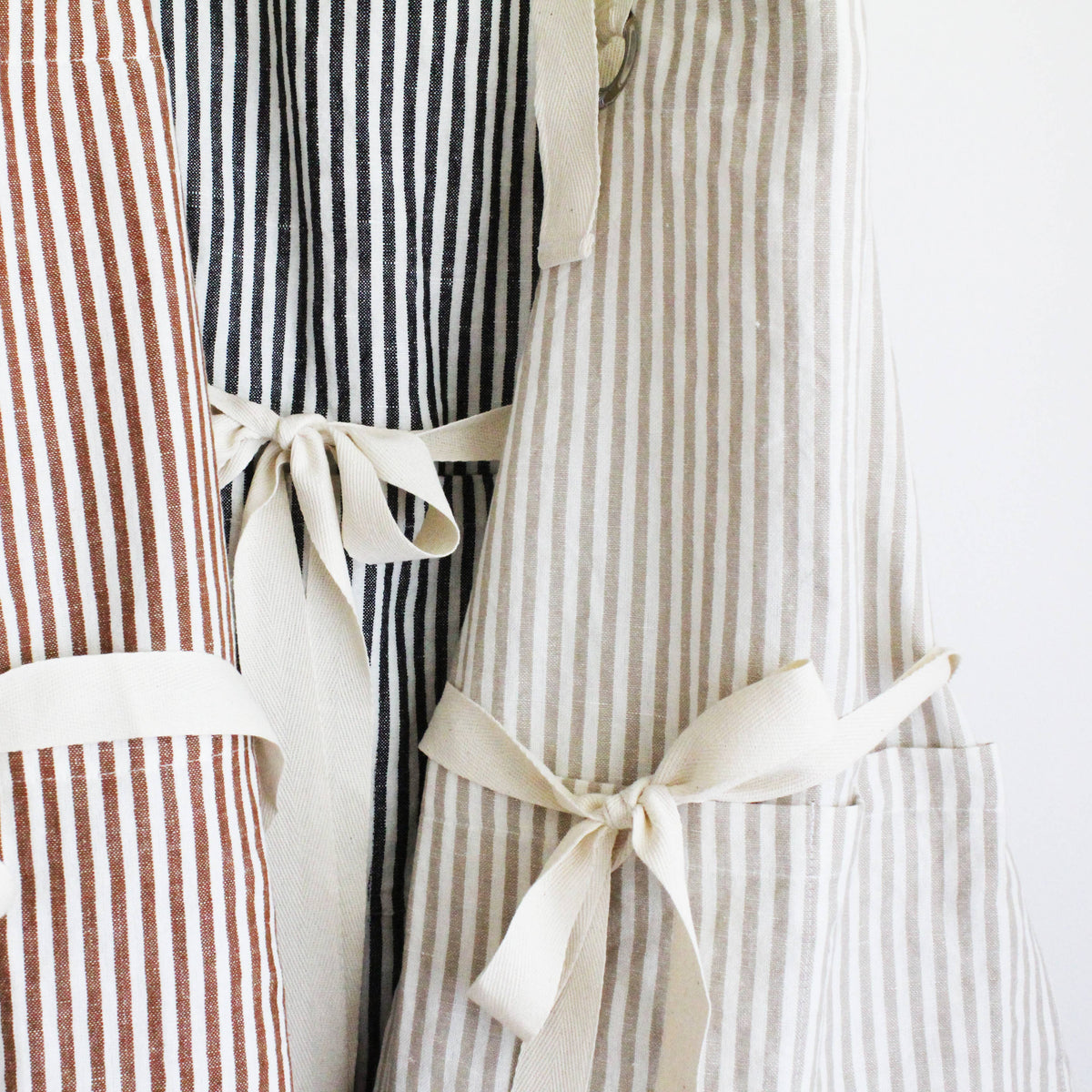 Ruffle Pin Stripe Apron: Black